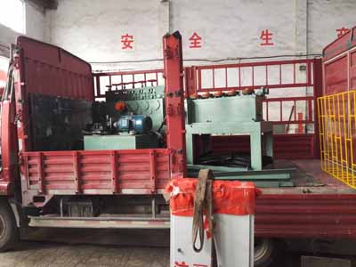 三級鋼調直切斷機發貨